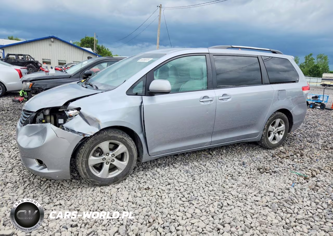 2011 Toyota Sienna Le