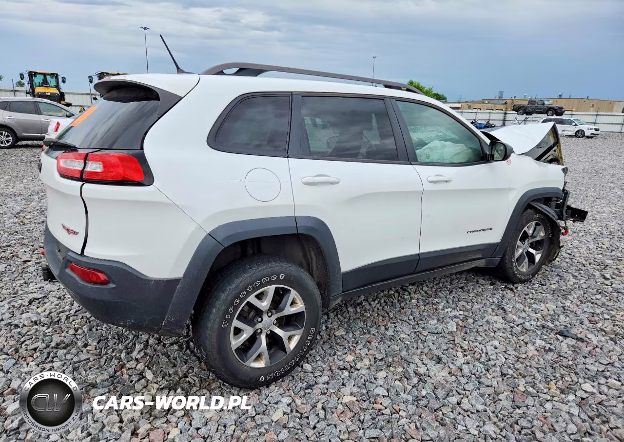 2014 Jeep Cherokee Trailhawk VIN:1C4PJMBB0EW205985 - 3