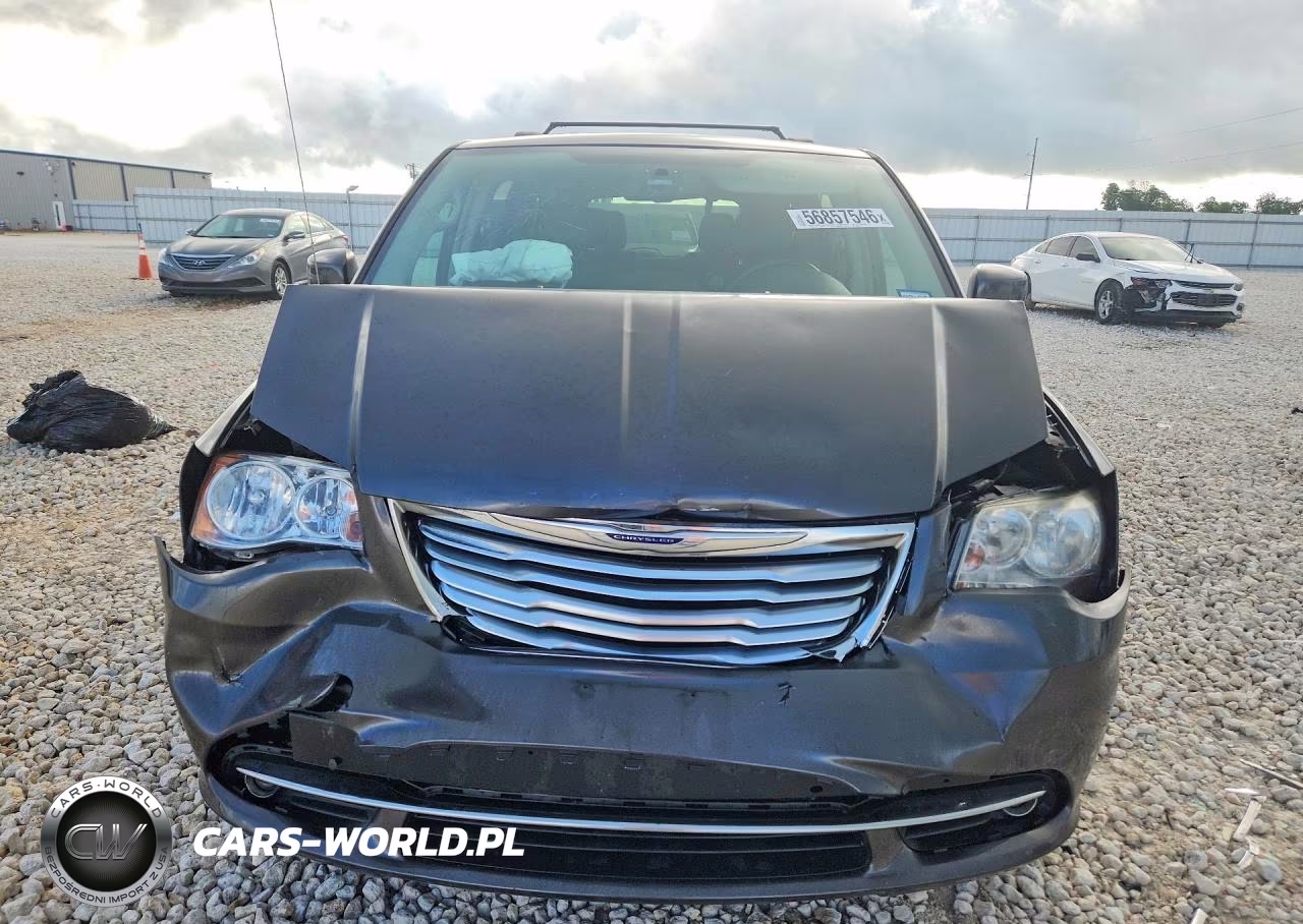 2015 Chrysler Town & Country Touring VIN:2C4RC1BG4FR544613 - 5