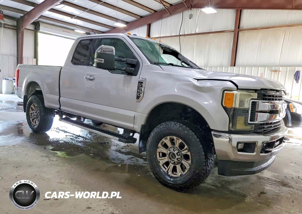 2017 Ford F350 Super Duty VIN:1FT8X3B69HEB27457 - 4