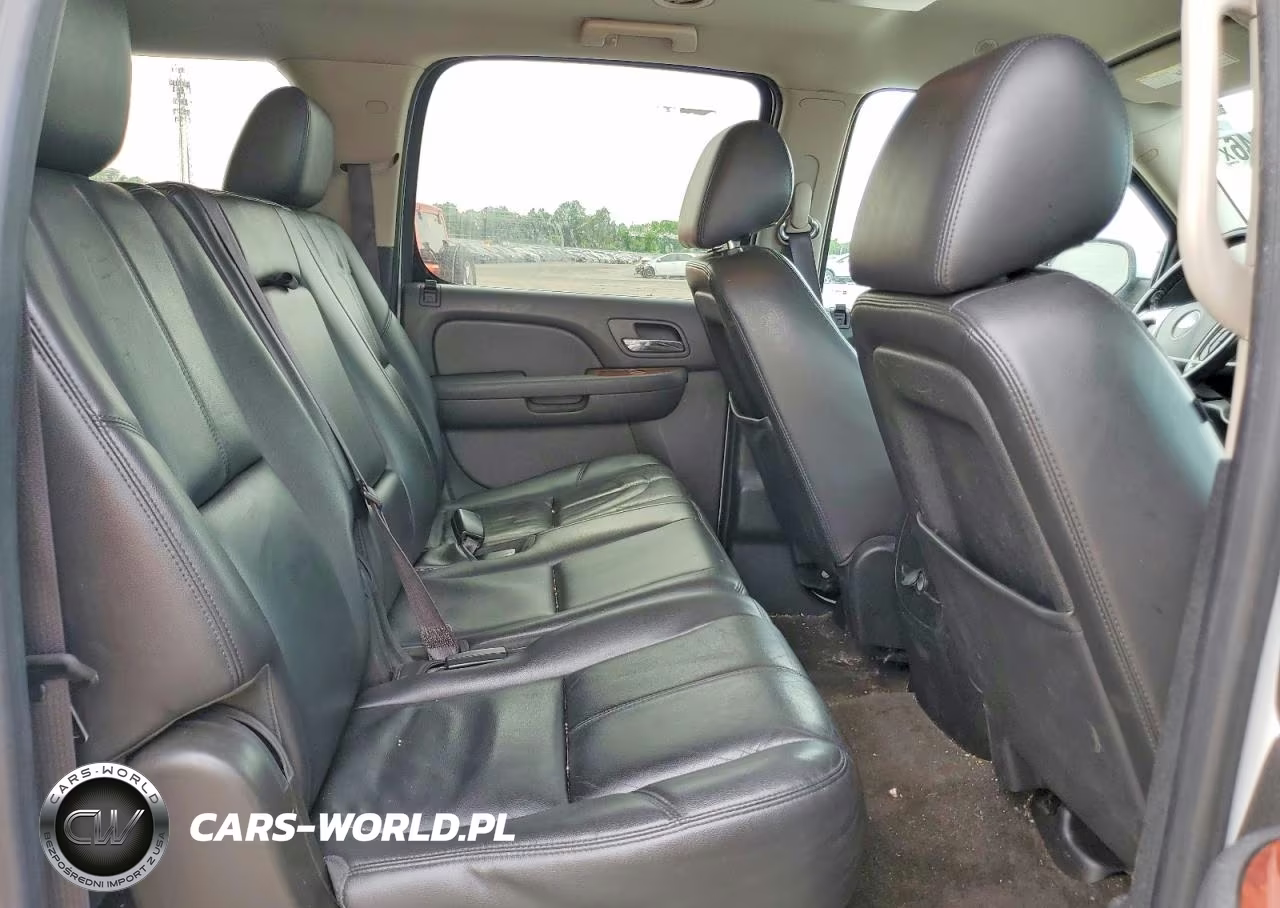 2013 Chevrolet Suburban K1500 Lt VIN:1GNSKJE71DR310021 - 11