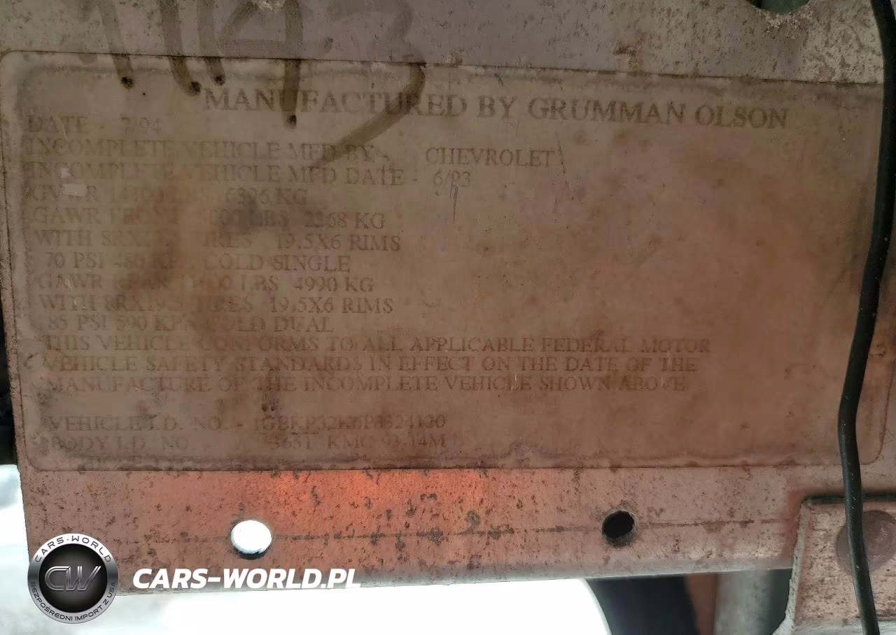 1993 Chevrolet P30 - Van Cab And Chassis VIN:1GBKP32K4P3324120 - 13