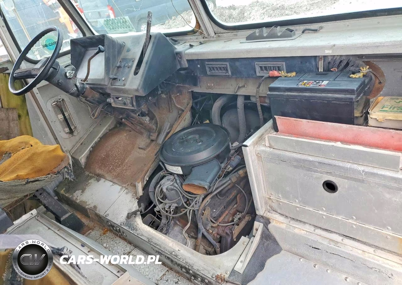 1993 Chevrolet P30 - Van Cab And Chassis VIN:1GBKP32K4P3324120 - 8