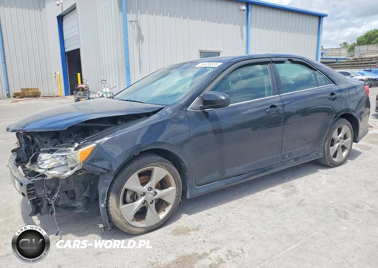 2012 Toyota Camry Se Sport Limited Edition – zdjęcie 1 z 13