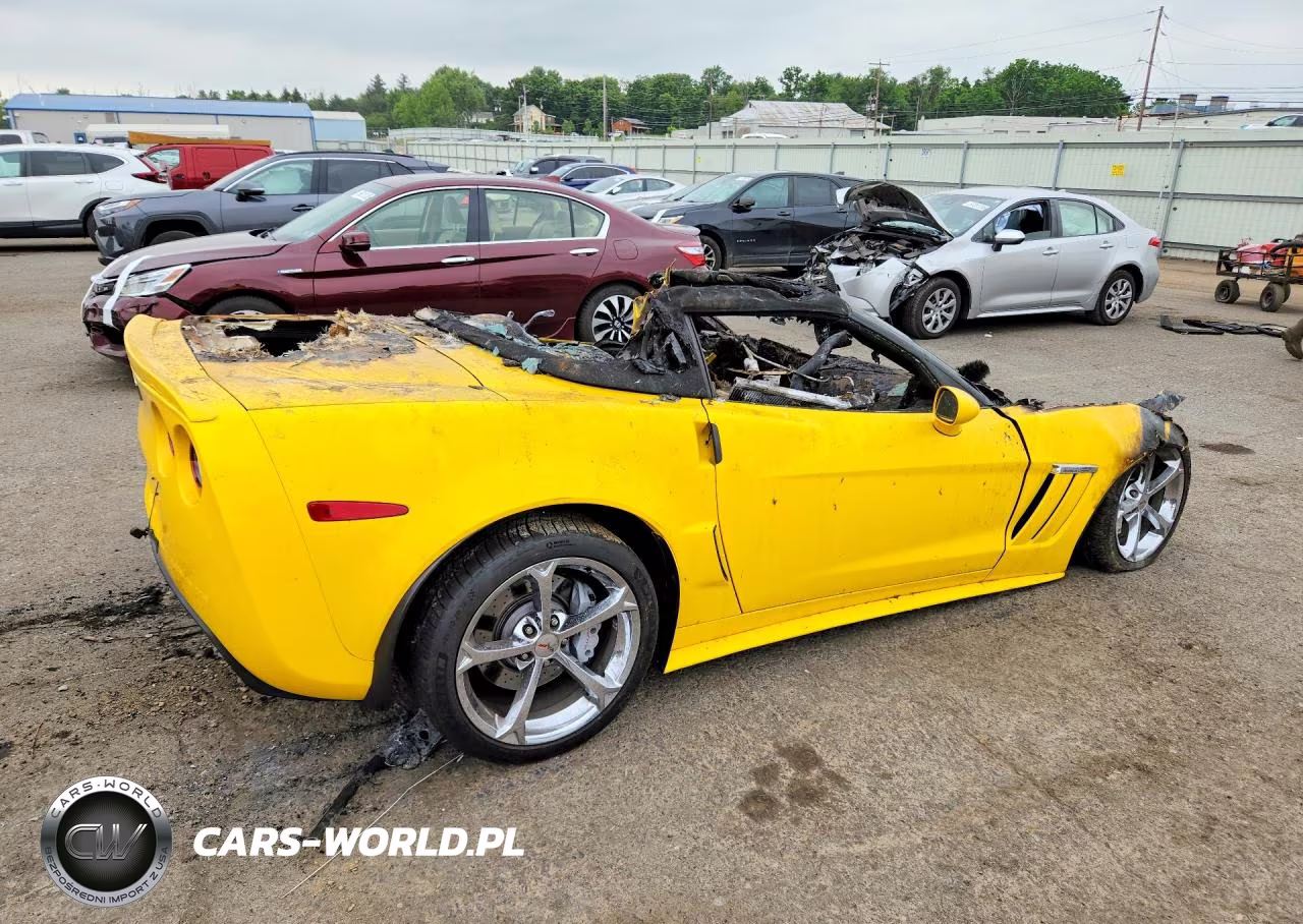 2011 Chevrolet Corvette Grand Sport VIN:1G1YS3DW5B5100753 - 3