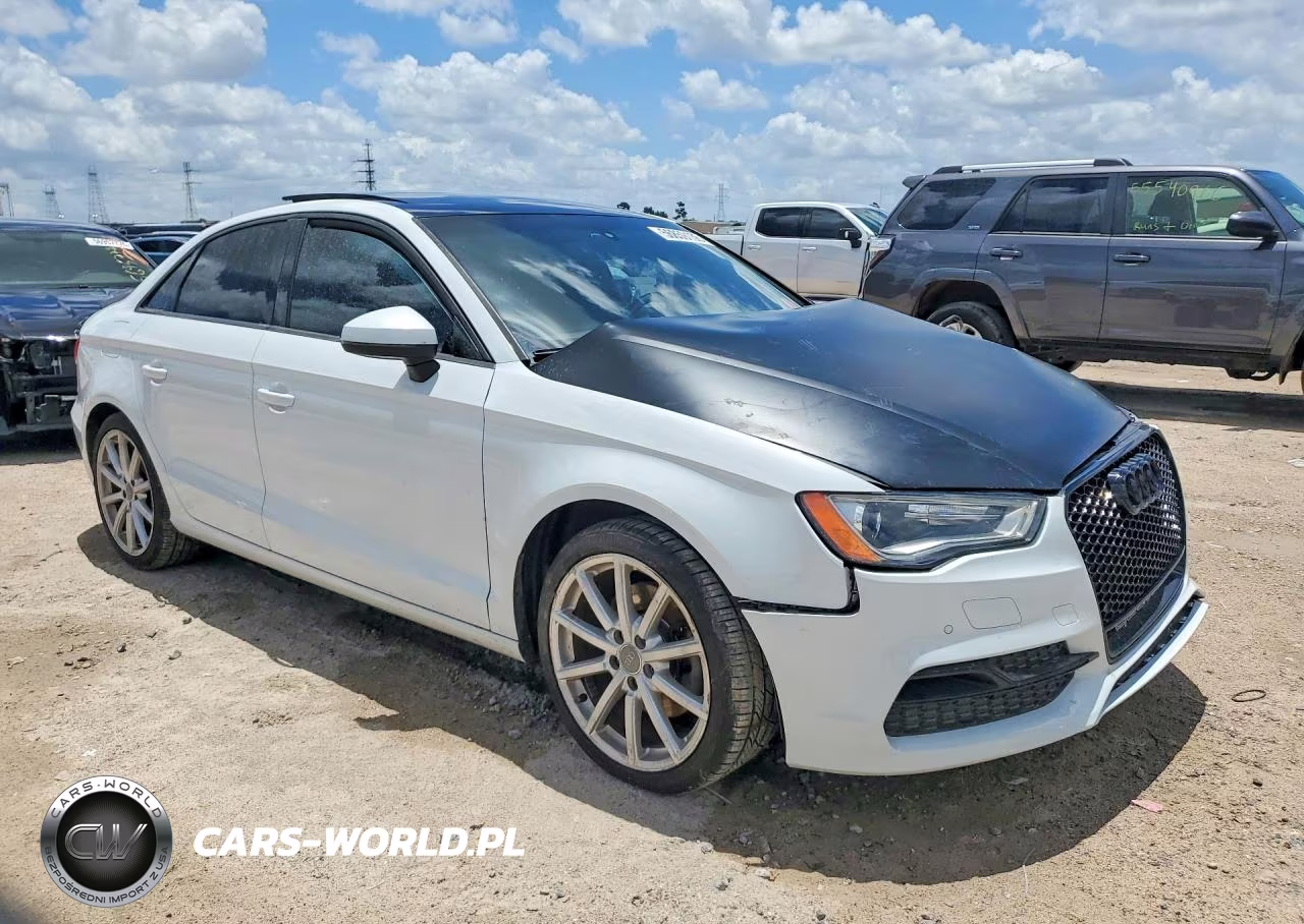 AUDI A3 PREMIUM VIN:WAUA7GFF9G1043547 - 4