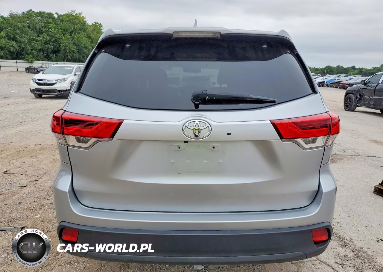2018 Toyota Highlander Xle VIN:5TDKZRFH9JS527677 - 6