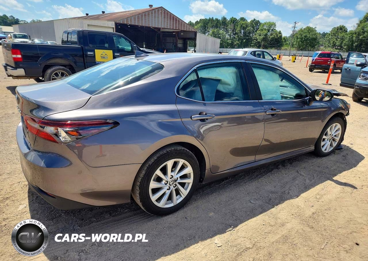 2024 Toyota Camry Le VIN:4T1C11AK2RU868695 - 3