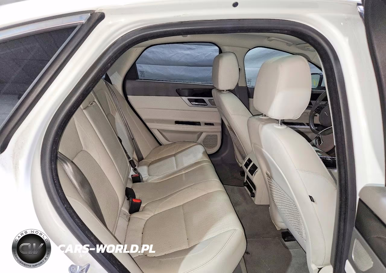 2016 Jaguar Xf Prestige VIN:SAJBE4BV8GCY02669 - 10