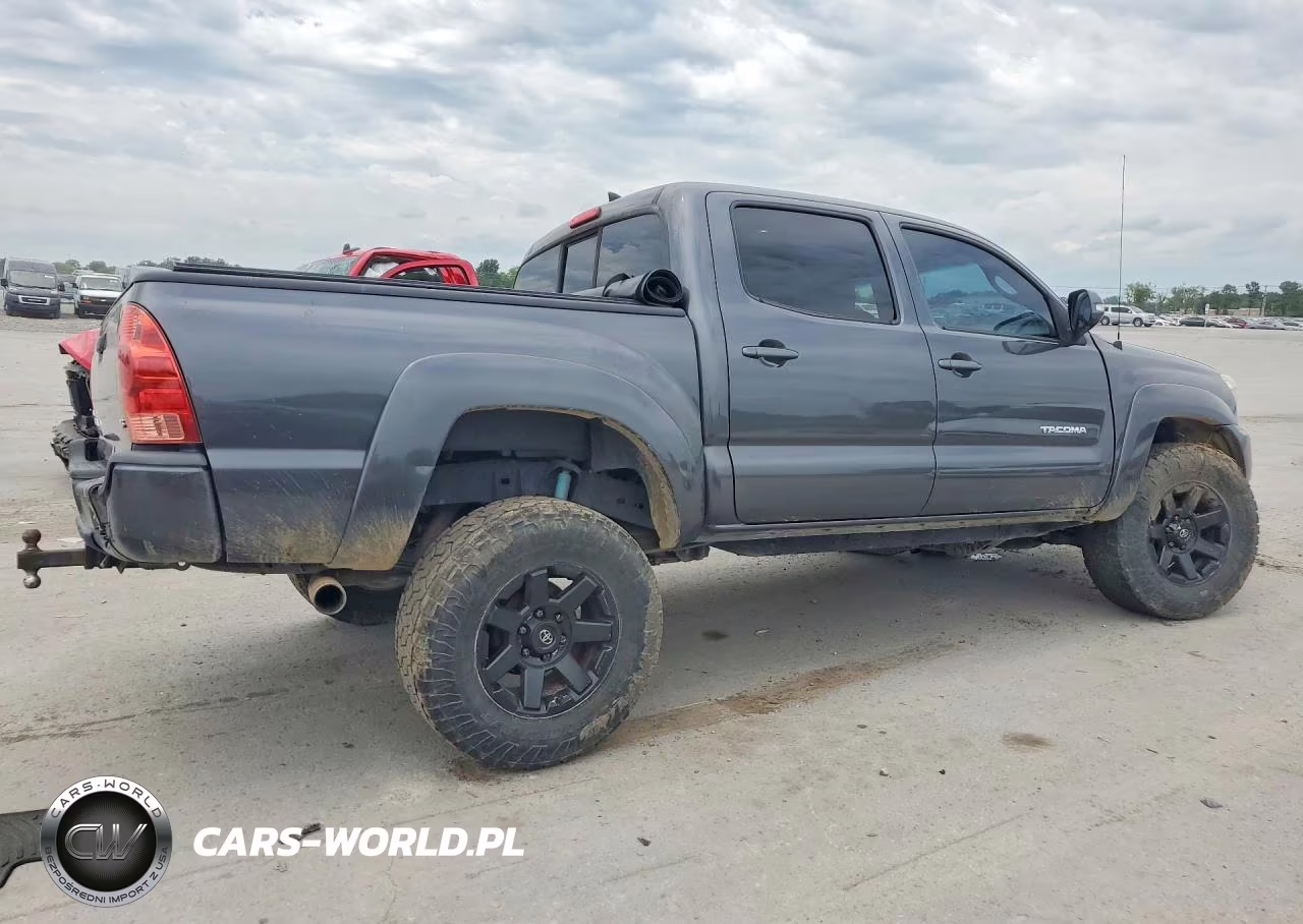 2014 Toyota Tacoma Double Cab VIN:3TMLU4EN8EM139262 - 3