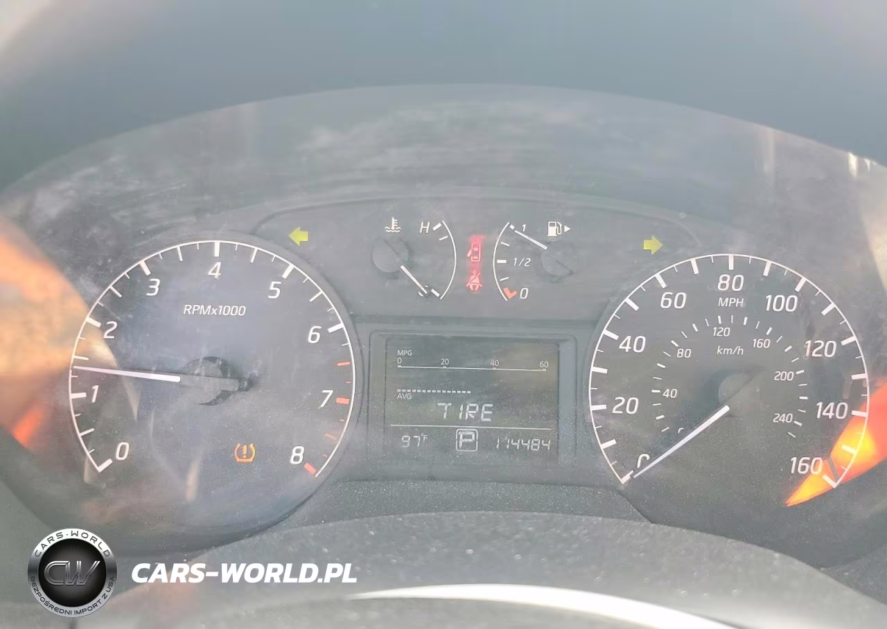 2014 Nissan Sentra S VIN:3N1AB7AP6EL618472 - 9