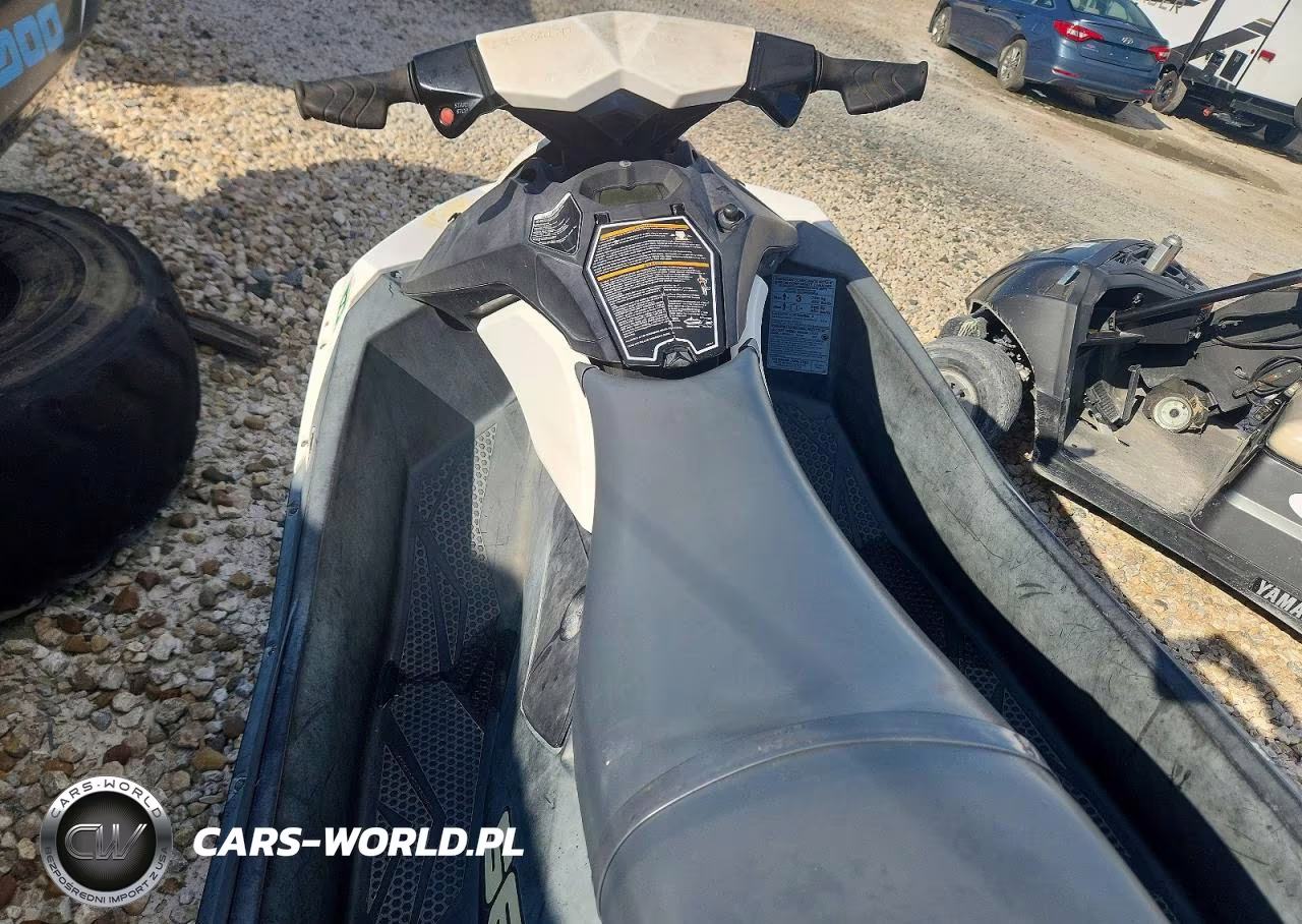 2017 Sea-Doo Spark VIN:YDV62239J617 - 5