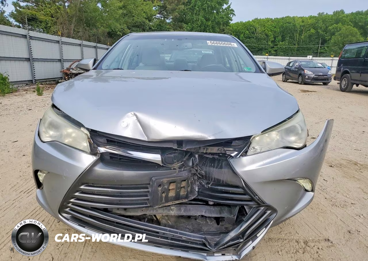 2017 Toyota Camry Xle VIN:4T1BF1FK5HU679219 - 5