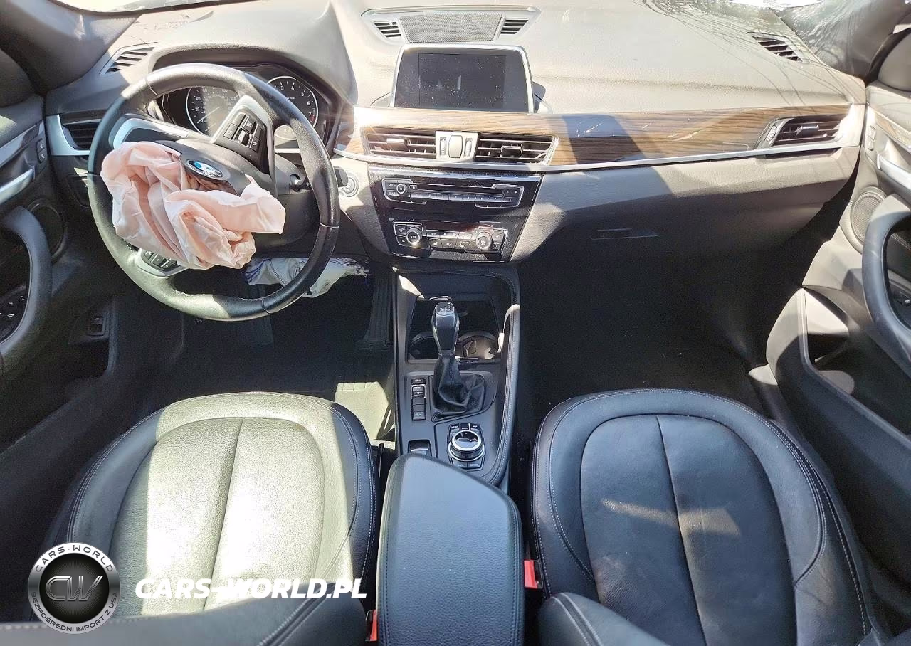 2018 BMW X1 xDrive28I VIN:WBXHT3C36J5K25189 - 8