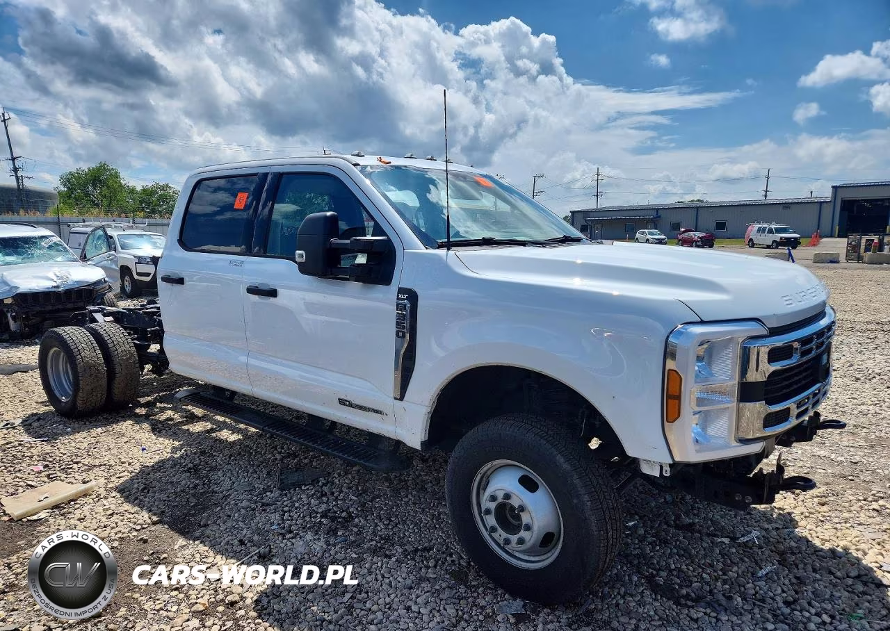 2025 Ford F350 Super Duty VIN:1FT8W3DT6SEC97983 - 4