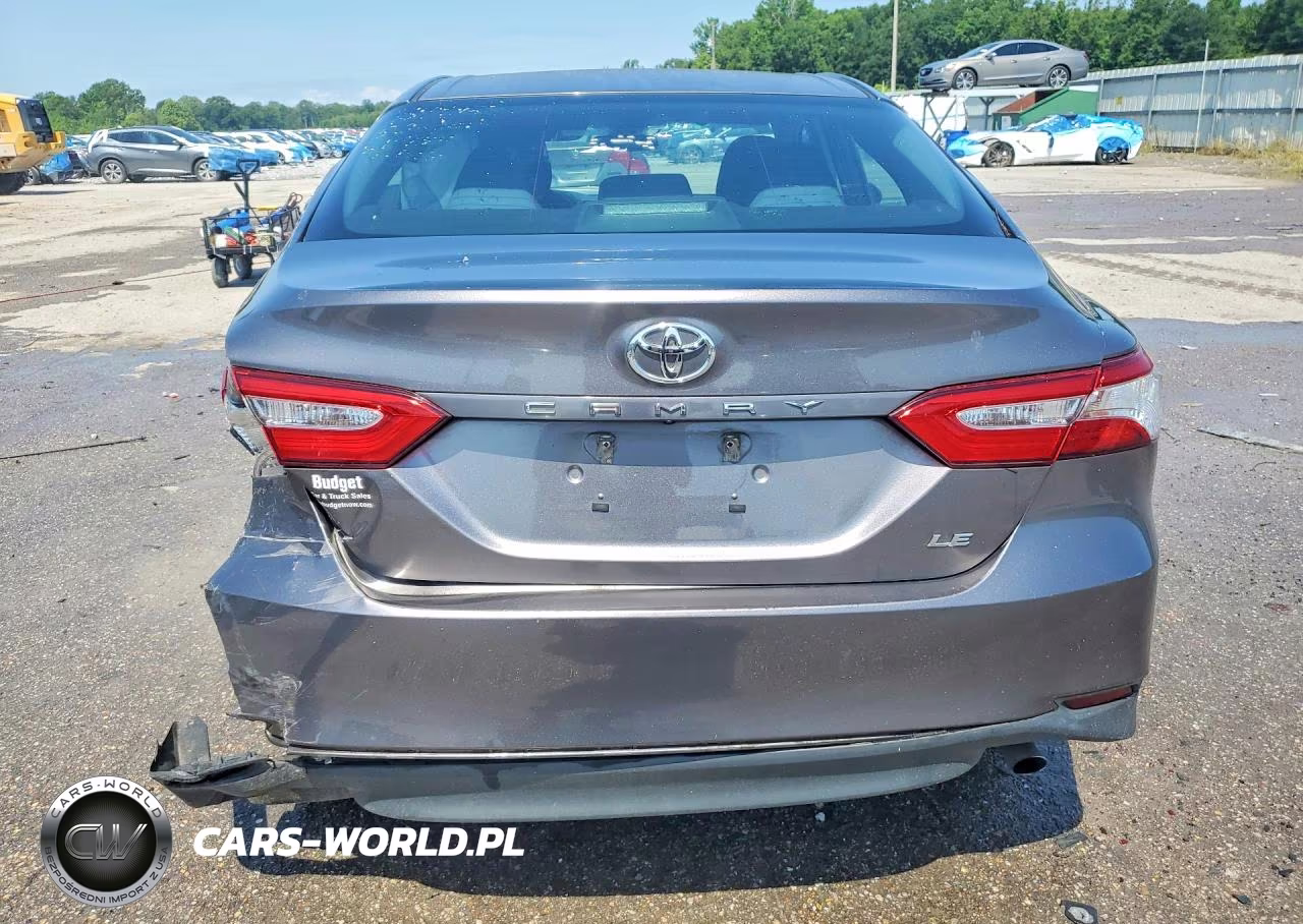 2018 Toyota Camry Le VIN:4T1B11HK3JU655115 - 6