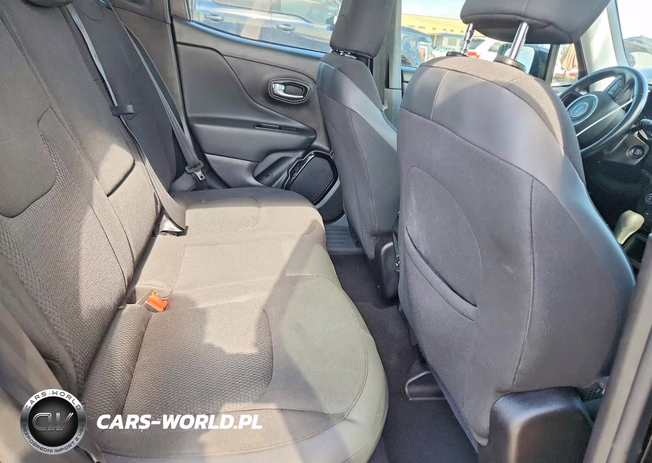 2018 Jeep Renegade Latitude VIN:ZACCJABB7JPH42728 - 11