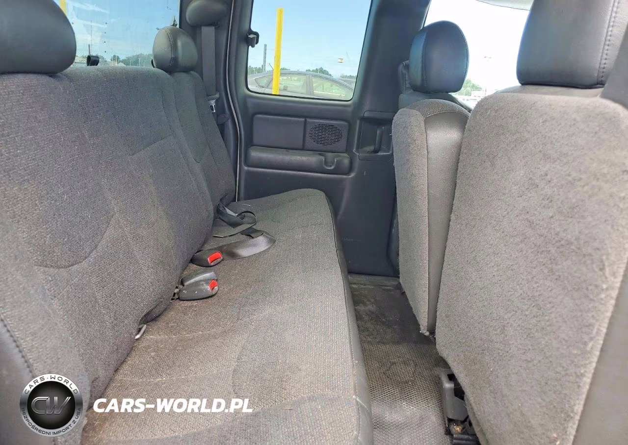 2005 Chevrolet Silverado C1500 VIN:1GCEC19X25Z148236 - 10