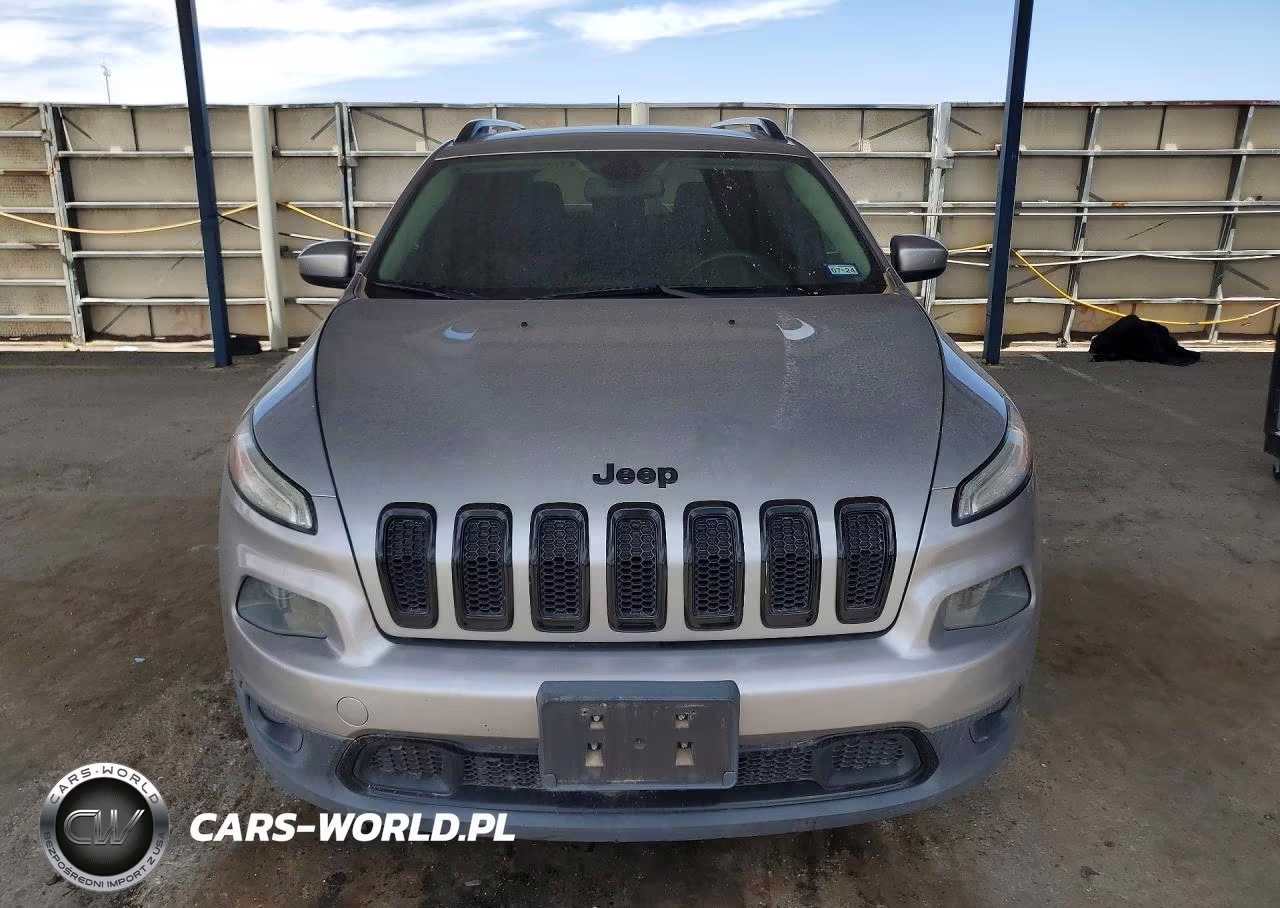 2014 Jeep Cherokee Latitude VIN:1C4PJLCS7EW300861 - 5