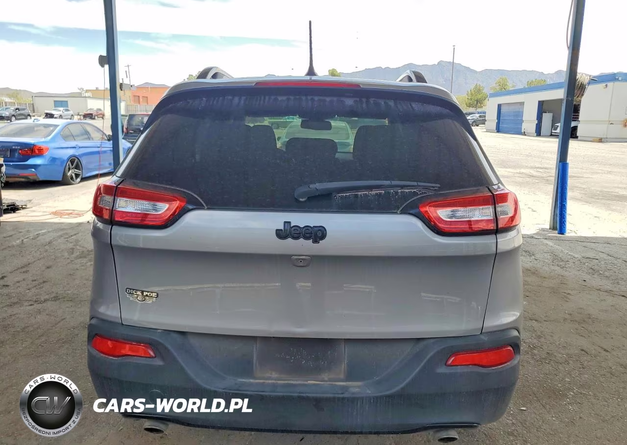 2014 Jeep Cherokee Latitude VIN:1C4PJLCS7EW300861 - 6