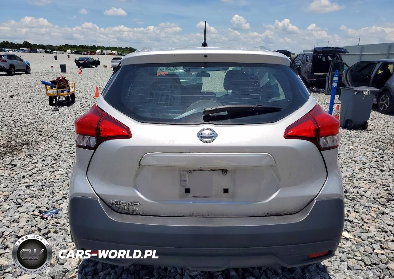 2018 Nissan Kicks S VIN:3N1CP5CU3JL515974 - 6