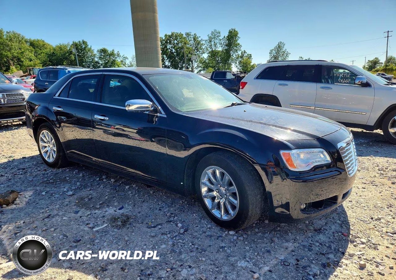 2014 Chrysler 300C VIN:2C3CCAEG7EH378520 - 4
