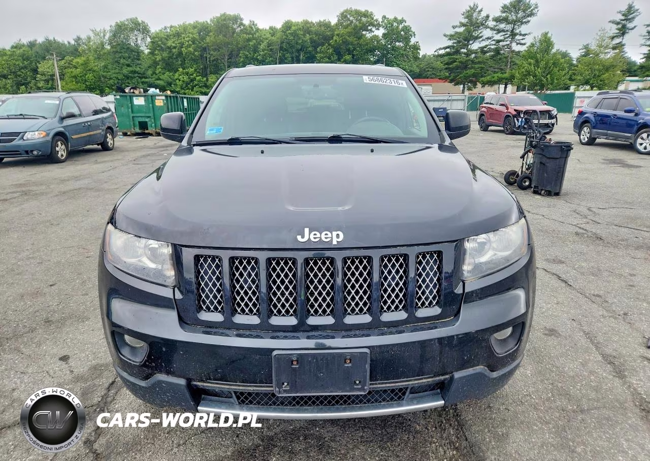 2013 Jeep Grand Cherokee Laredo VIN:1C4RJFAT4DC562245 - 5