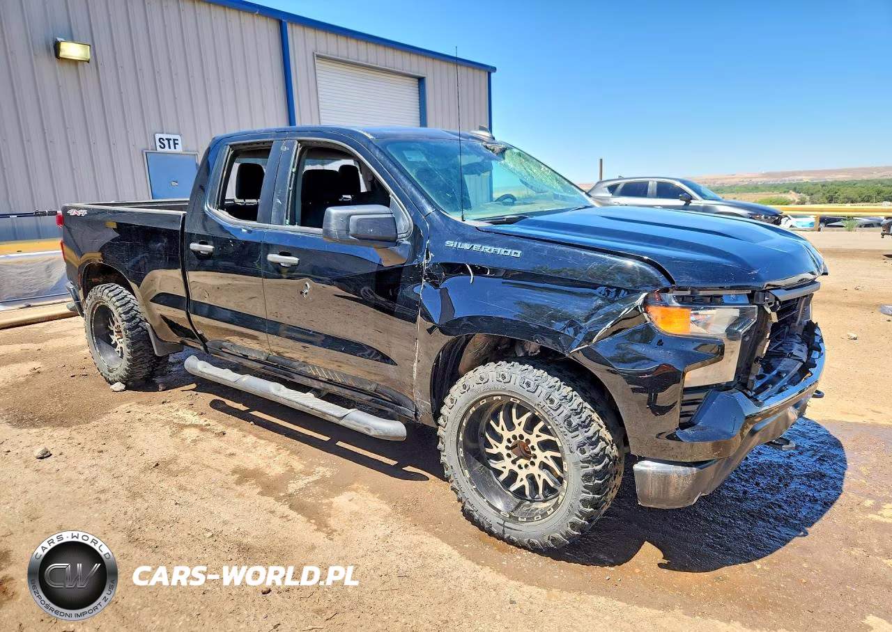2025 Chevrolet Silverado K1500 VIN:1GCRKAED8SZ244464 - 4