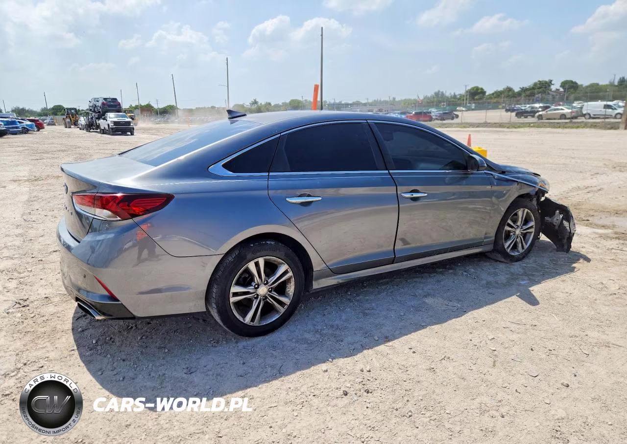 2018 Hyundai Sonata Sel VIN:5NPE34AF0JH631780 - 3