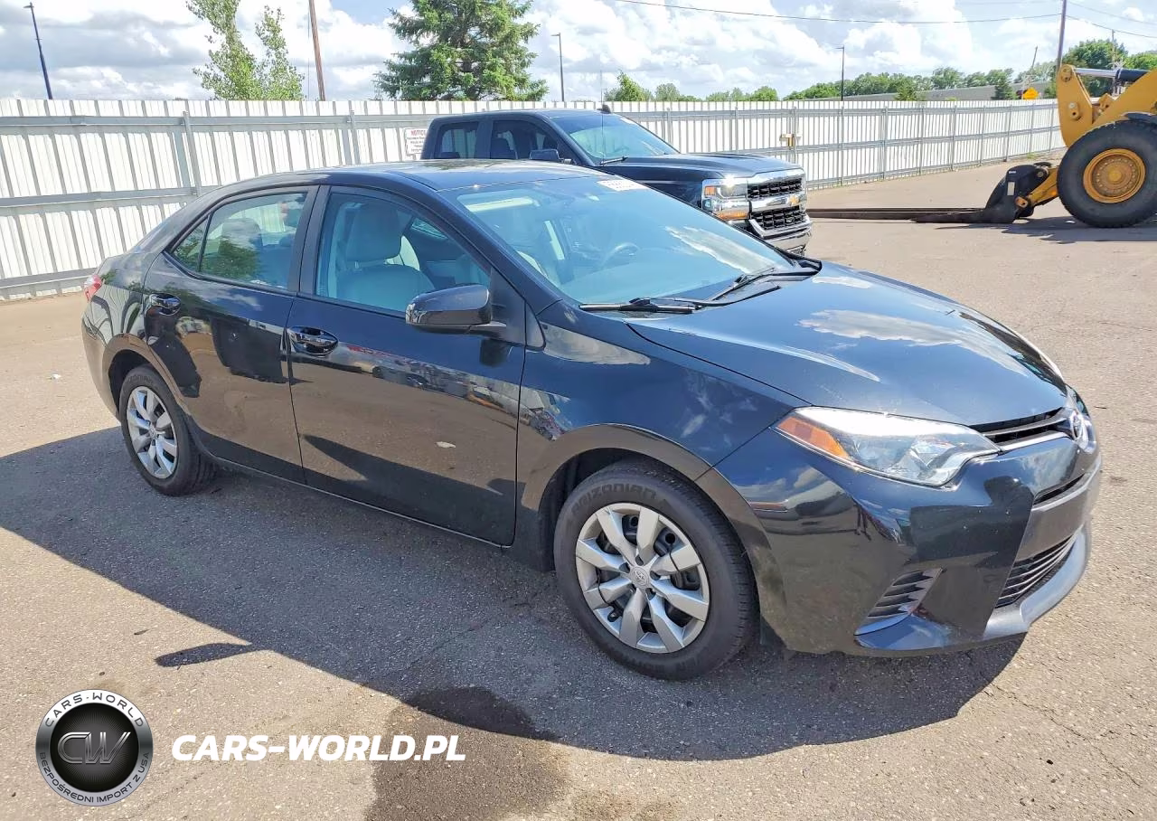 2016 Toyota Corolla Le VIN:2T1BURHE5GC621817 - 4