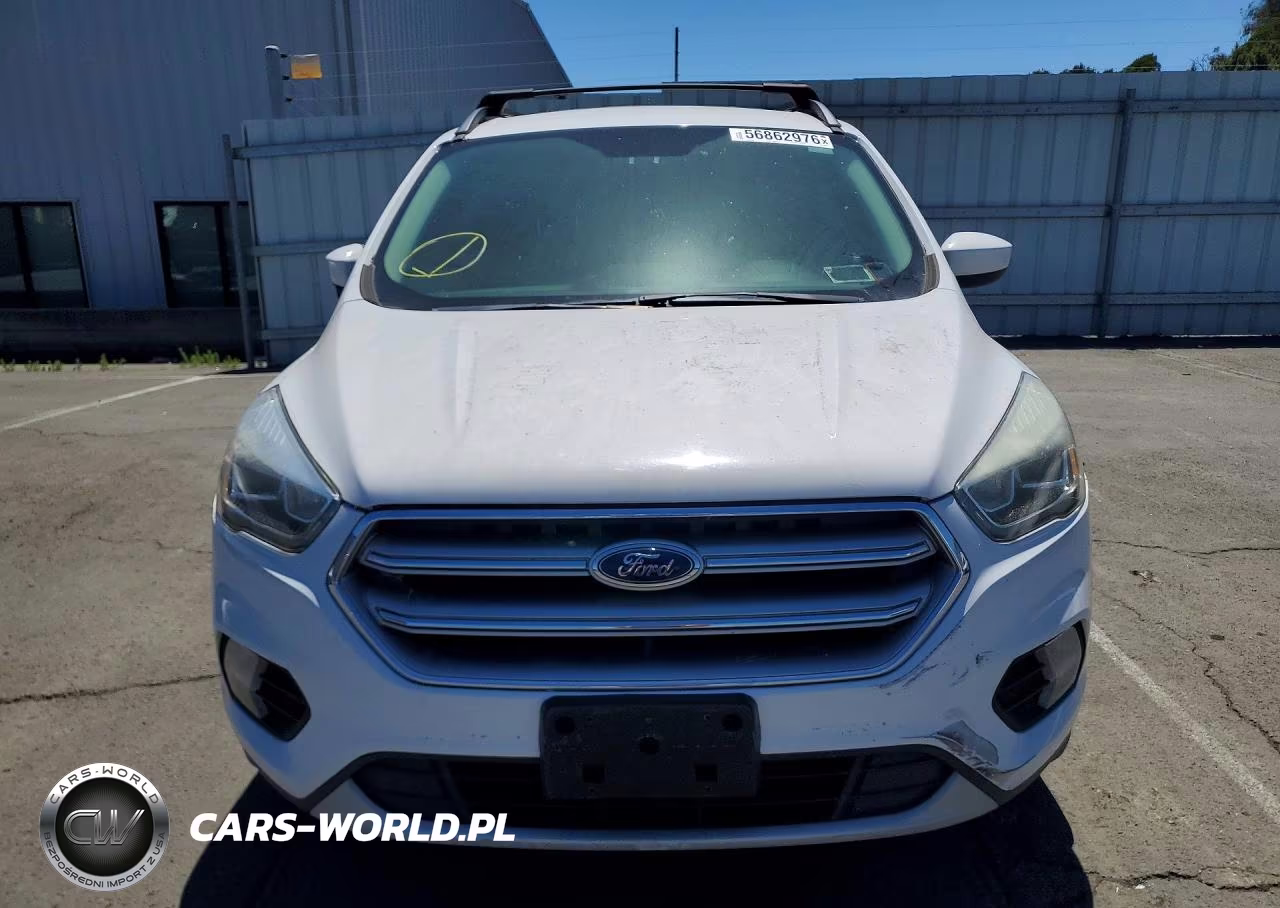 2017 Ford Escape Se VIN:1FMCU9GD6HUB45915 - 5