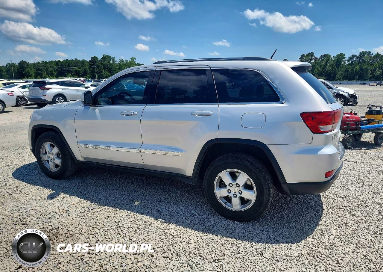 2011 Jeep Grand Cherokee Laredo VIN:1J4RS4GG2BC549139 - 2