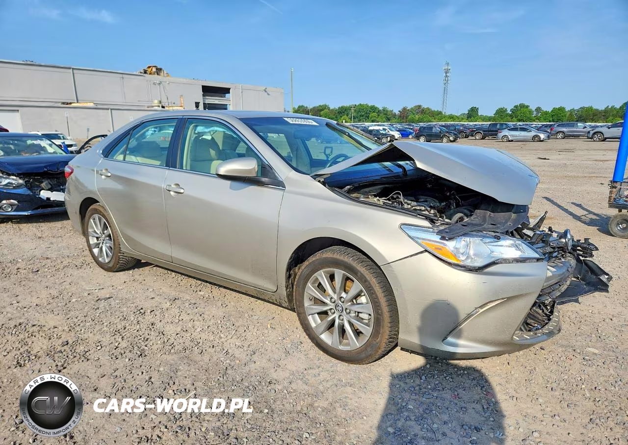 2016 Toyota Camry Xle VIN:4T1BF1FK9GU598013 - 4