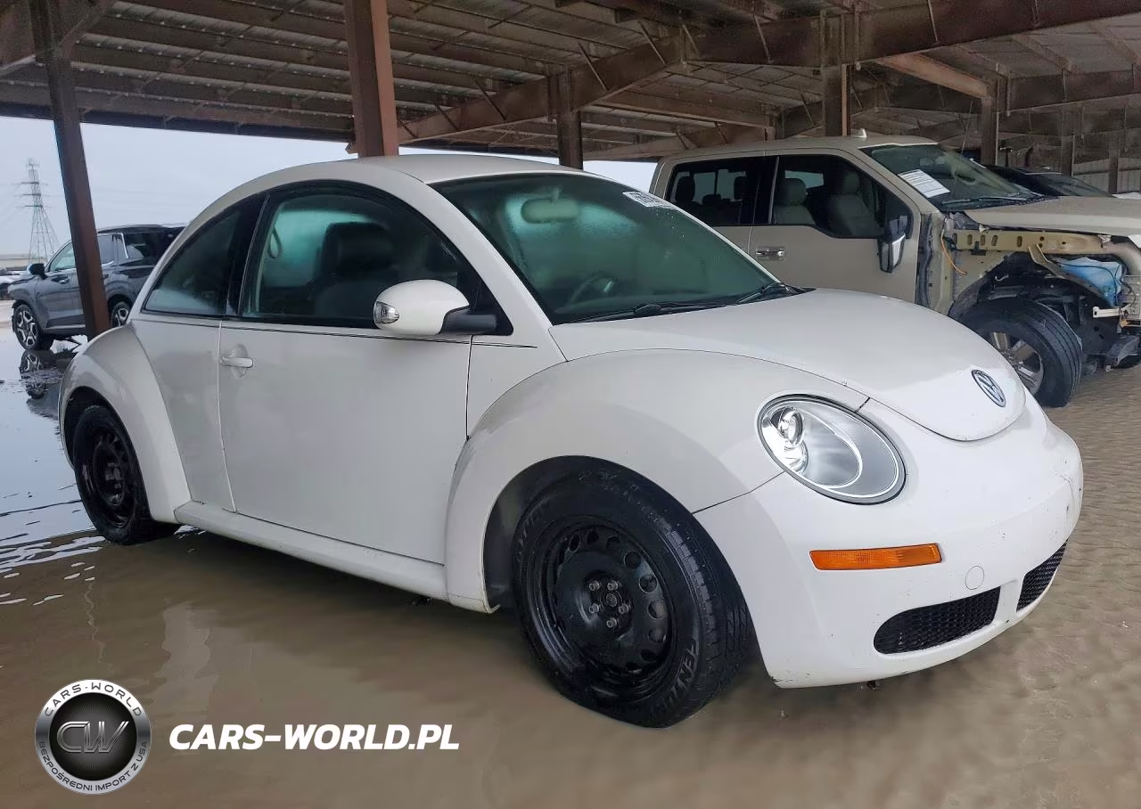 2010 Volkswagen New Beetle VIN:3VWPG3AGXAM010554 - 4
