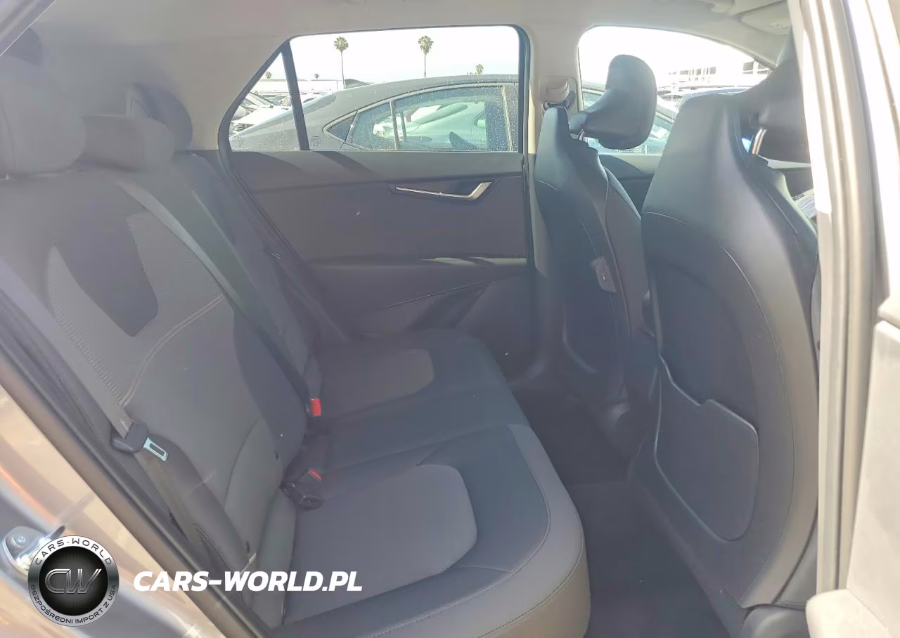 2026 Kia Niro Lx VIN:KNDCP3LE8T5344507 - 10