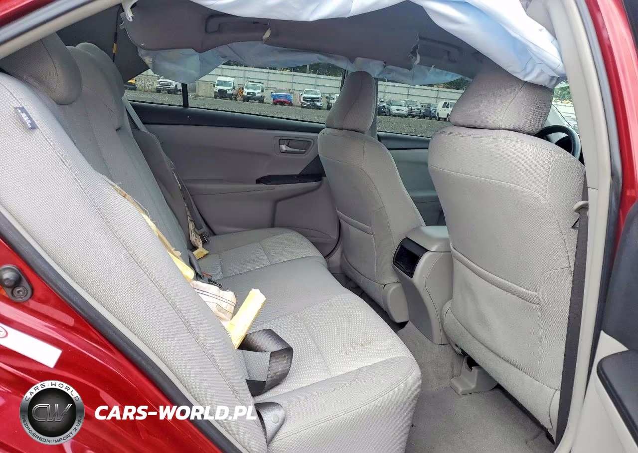 2016 Toyota Camry Le VIN:4T1BF1FK8GU579839 - 10