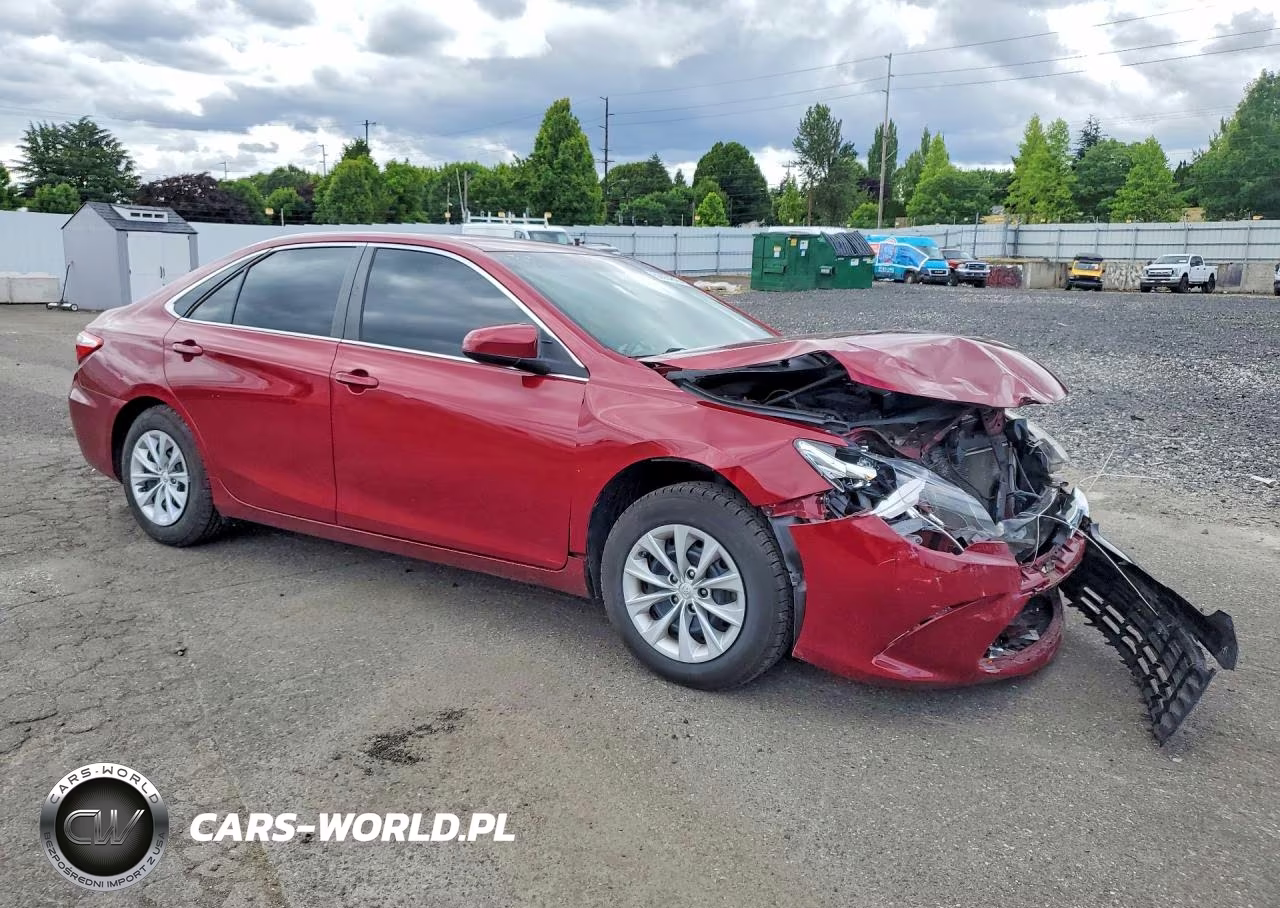 2016 Toyota Camry Le VIN:4T1BF1FK8GU579839 - 4