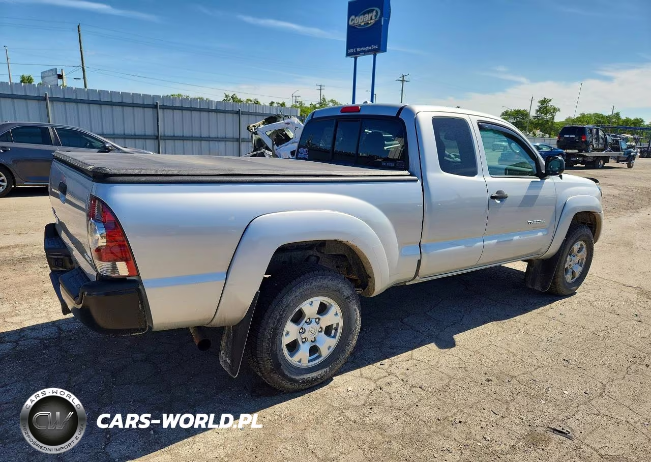 2010 Toyota Tacoma Access Cab VIN:5TEUX4EN0AZ735586 - 3