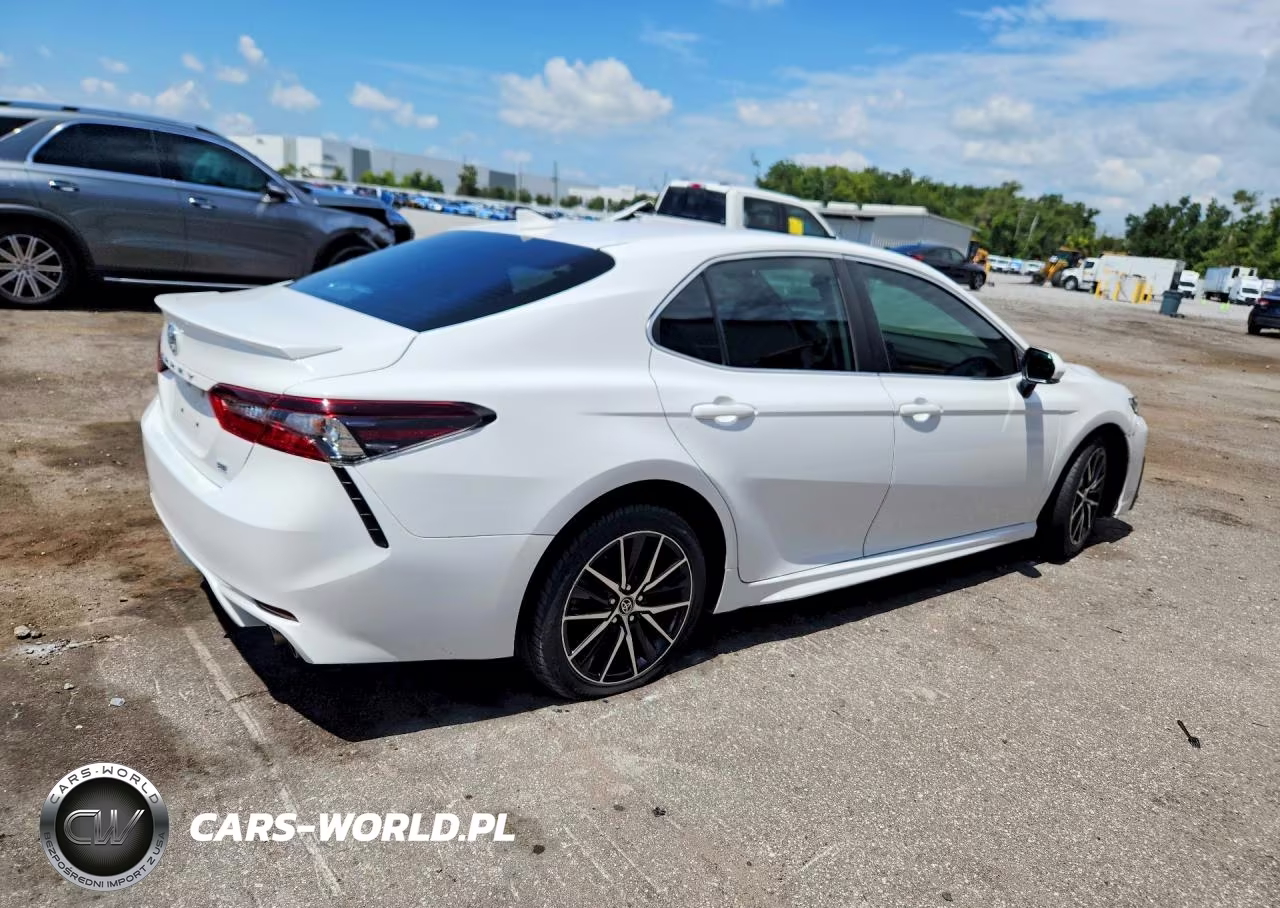 2021 Toyota Camry Se VIN:4T1G11AK0MU405979 - 3
