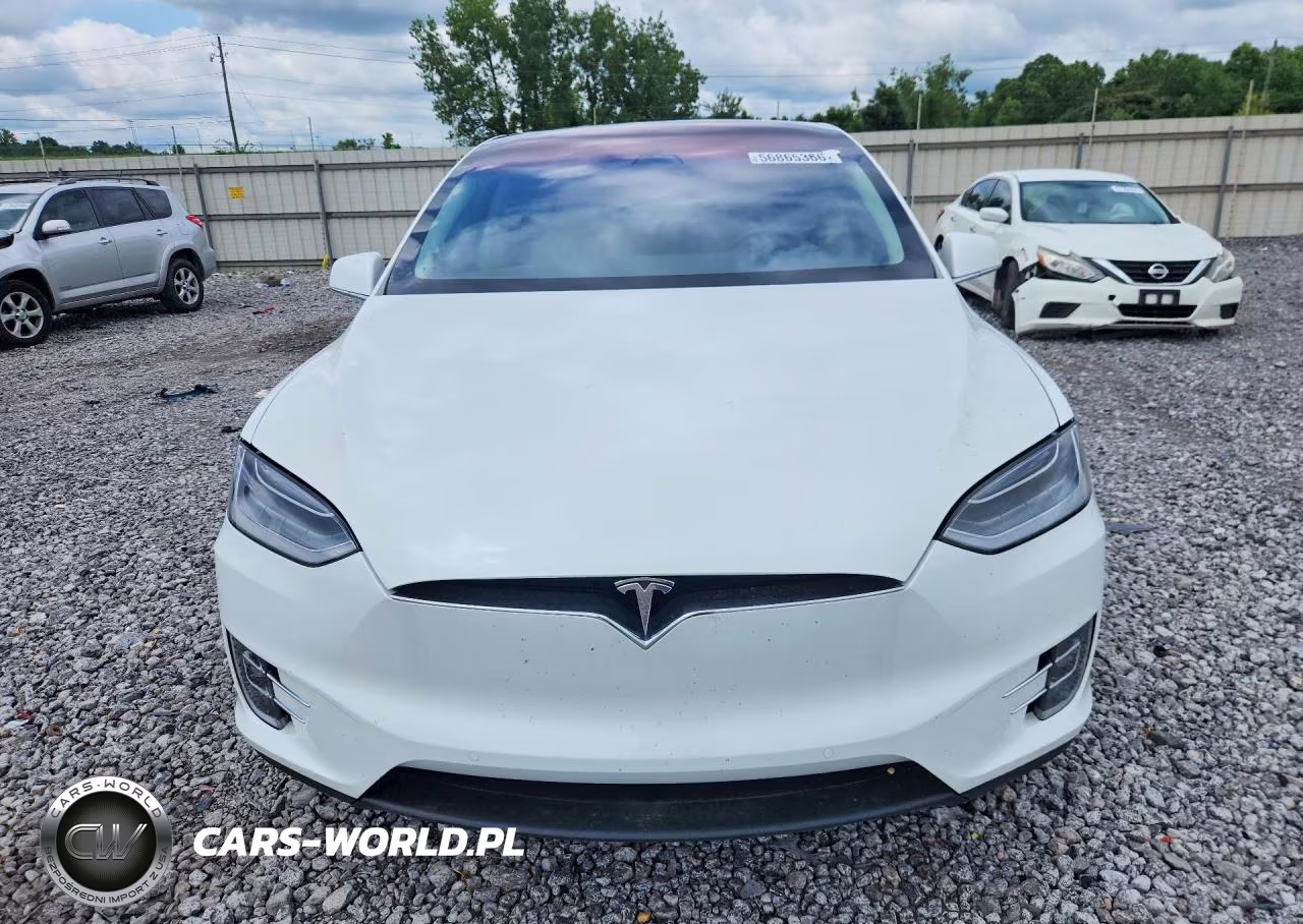 2017 Tesla Model X VIN:5YJXCBE20HF077010 - 5