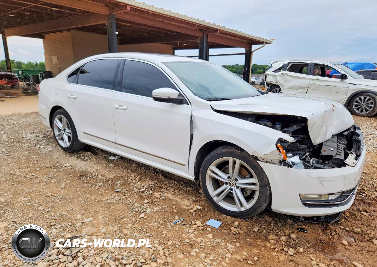 2013 Volkswagen Passat Sel VIN:1VWCM7A3XDC067855 - 4