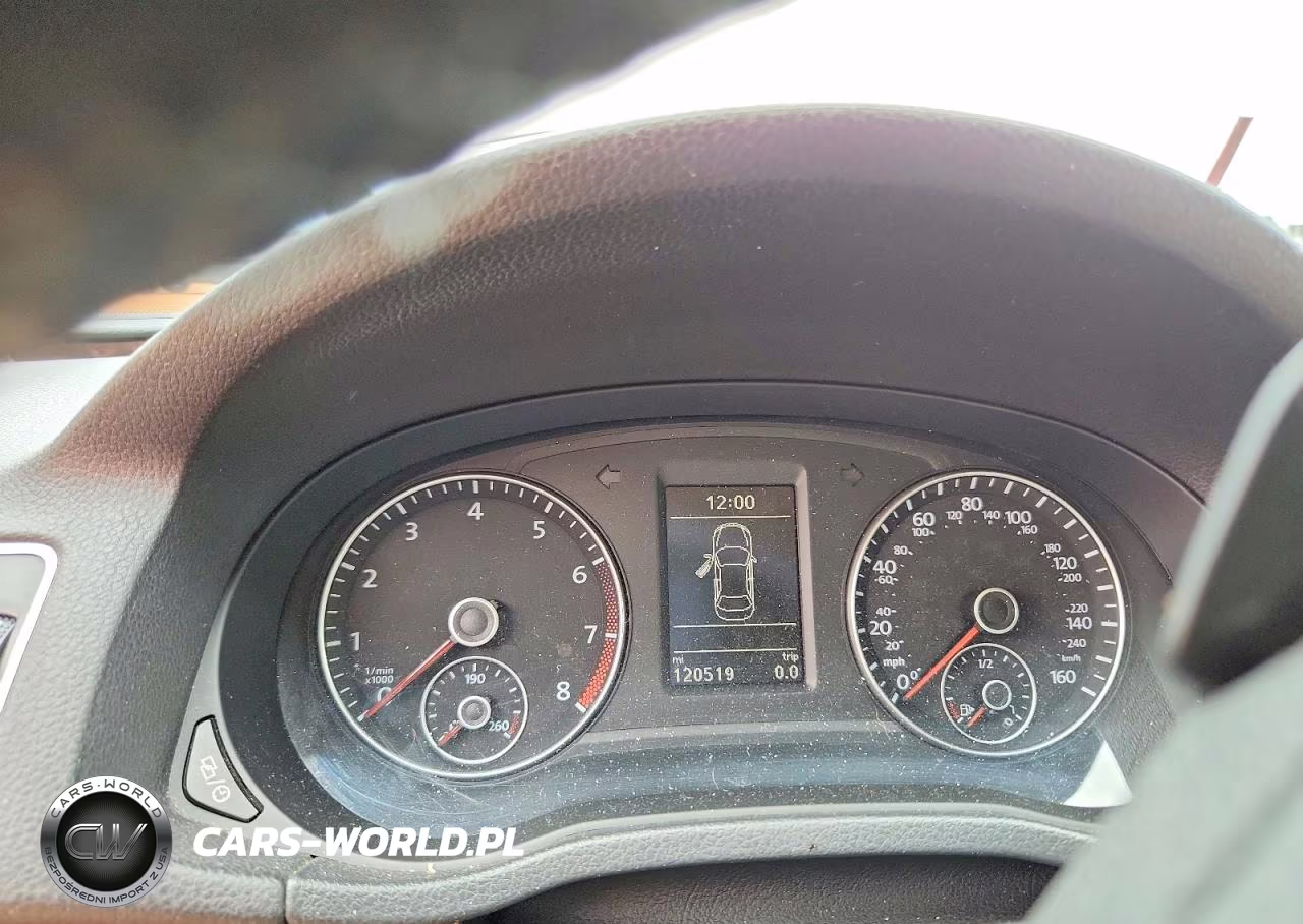2013 Volkswagen Passat Sel VIN:1VWCM7A3XDC067855 - 9