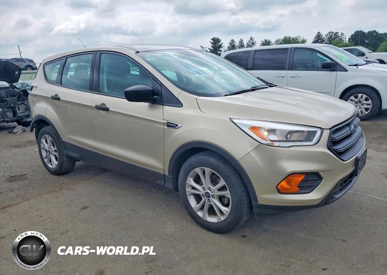 2018 Ford Escape S VIN:1FMCU0F76JUA33712 - 4