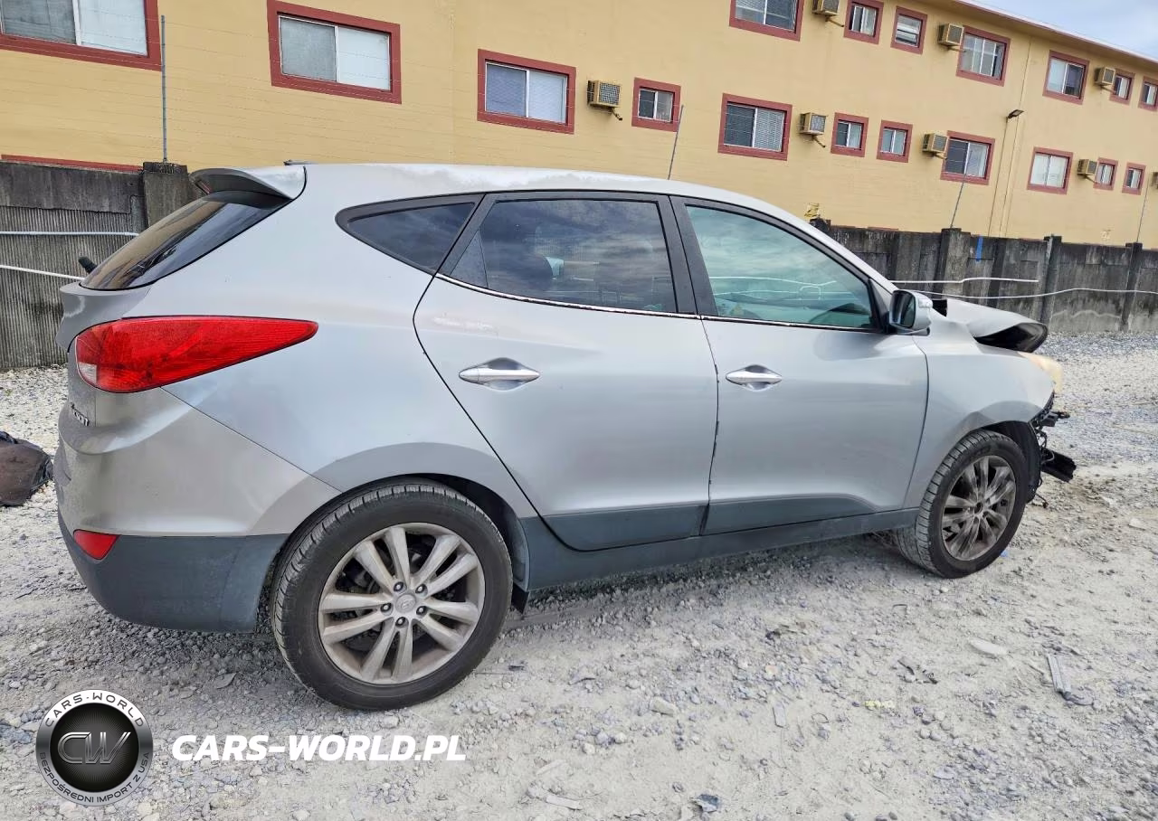2010 Hyundai Tucson Limited VIN:KM8JU3AC4AU020356 - 3