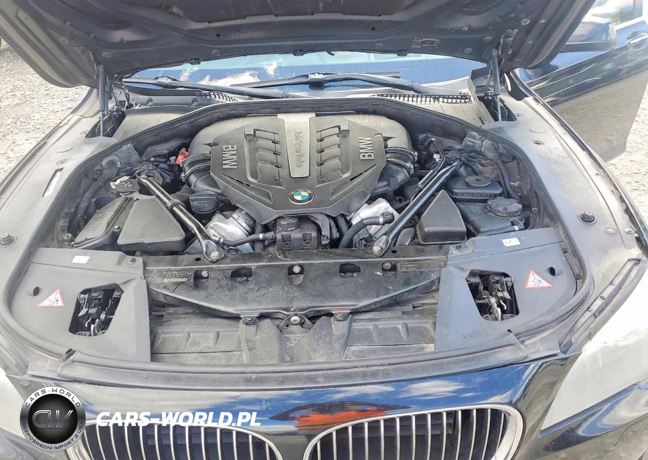 2012 BMW 750 Lxi VIN:WBAKC8C59CC435945 - 11