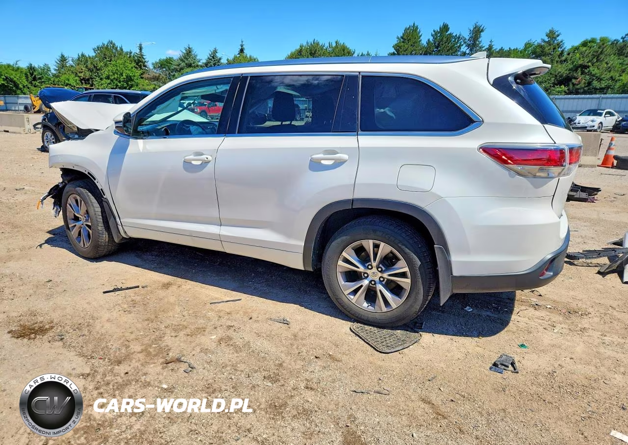 2015 Toyota Highlander Xle VIN:5TDJKRFH0FS115011 - 2