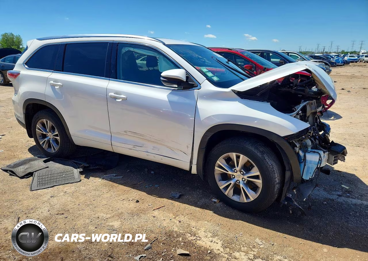 2015 Toyota Highlander Xle VIN:5TDJKRFH0FS115011 - 4
