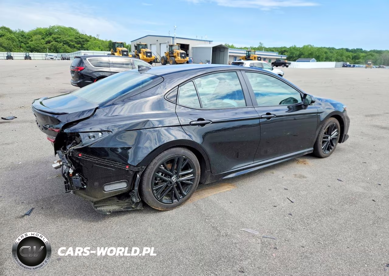 2026 Toyota Camry Se VIN:4T1DAACK8TU712301 - 3