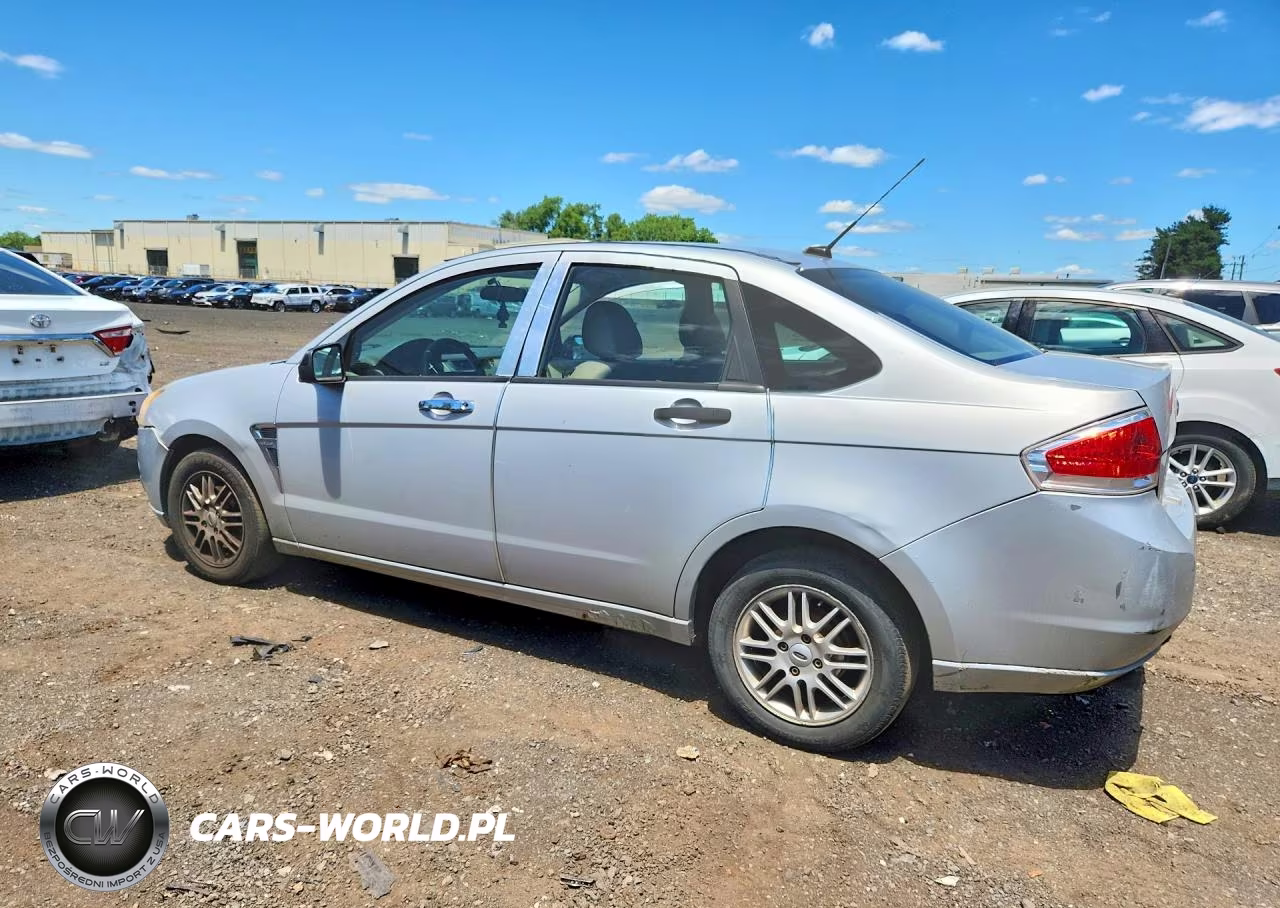 2008 Ford Focus Se VIN:1FAHP35N88W116016 - 2