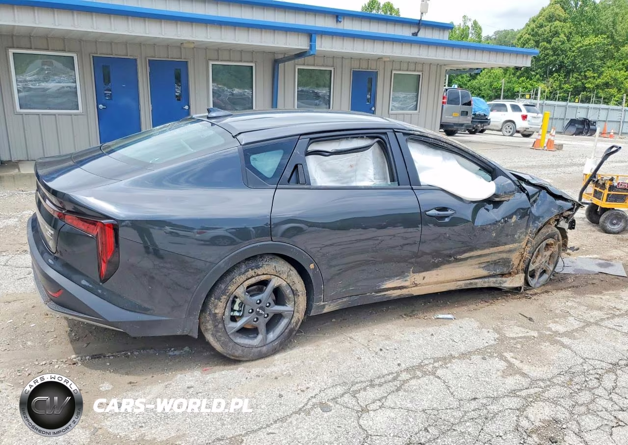 2025 Kia K4 Lxs VIN:3KPFT4DE7SE231566 - 3